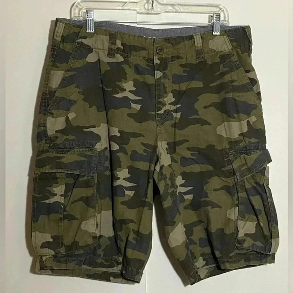 Vintage Camouflage cargo shorts pants size  34 from Joe Fresh - Picture 3 of 4
